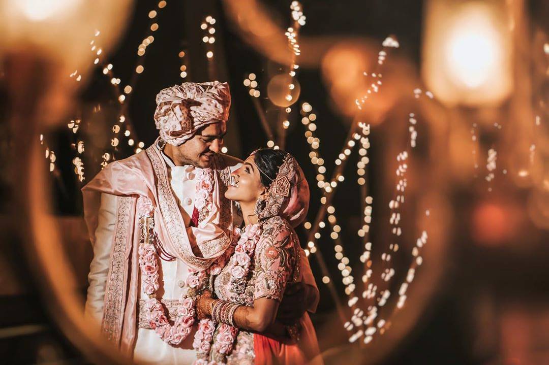 What is the best gift for a best friend's wedding for under 15,000 in India?  - Quora