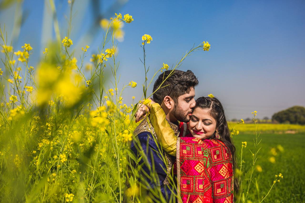 13 Punjabi Romantic Quotes to Wish the Love of Your Life on Your First  Wedding Anniversary