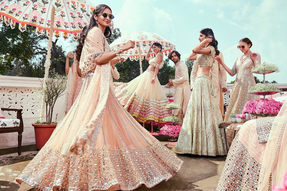 Pick from These Lovely Ideas for an Umbrella Cut Lehenga to Look like a  Princess at Your Wedding Function