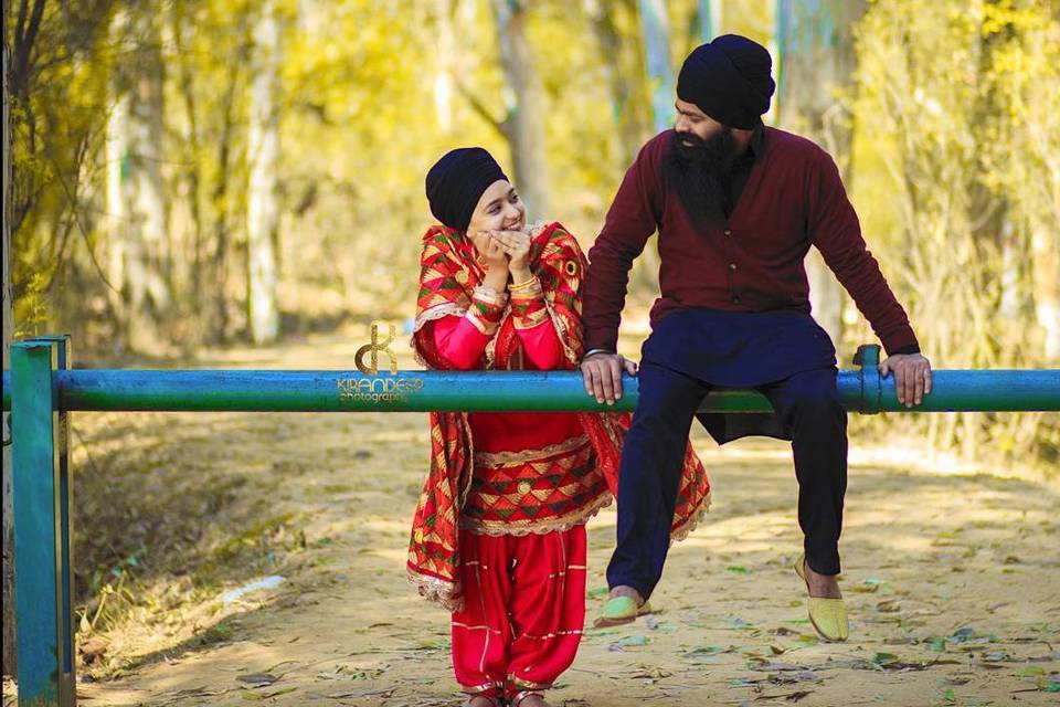 Wear a Plain Suit with Heavy Dupatta to Look Nothing Short of Perfect at the Wedding