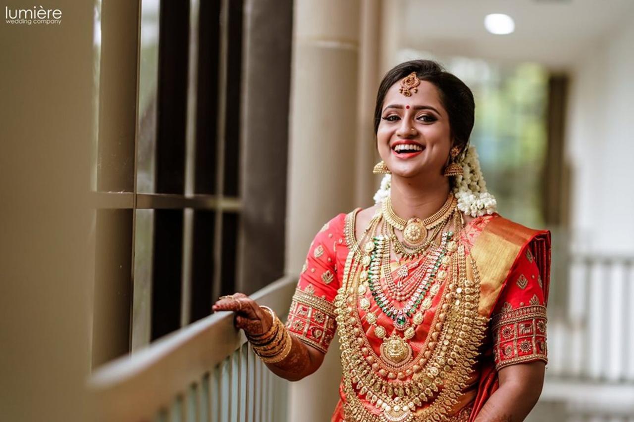 35+ Bridal Pattu Sarees Worn By Real Brides | WedMeGood