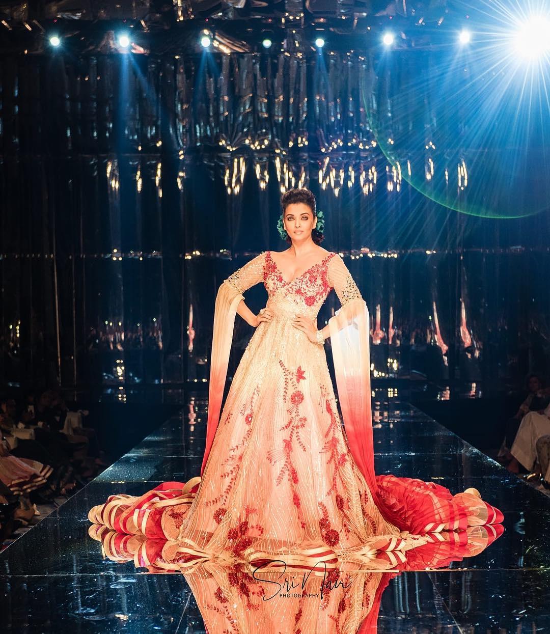 RED it is @norafatehi ♥️Stunning in #bombaybordeaux Cape Saree for the  Grand opening of the spectacular @jioworldplaza #fashionshow #muse… |  Instagram