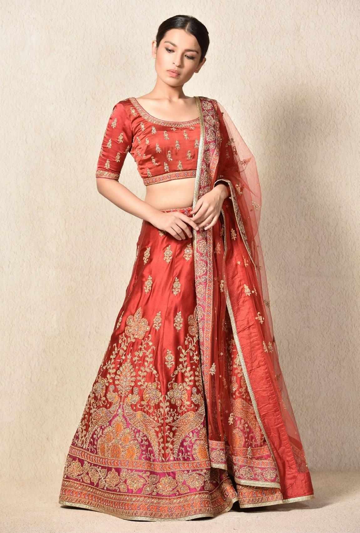 Buy Red & Gold Concentric Eye Zardozi Embroidered Lehenga Set Online - RI.Ritu  Kumar India Store View