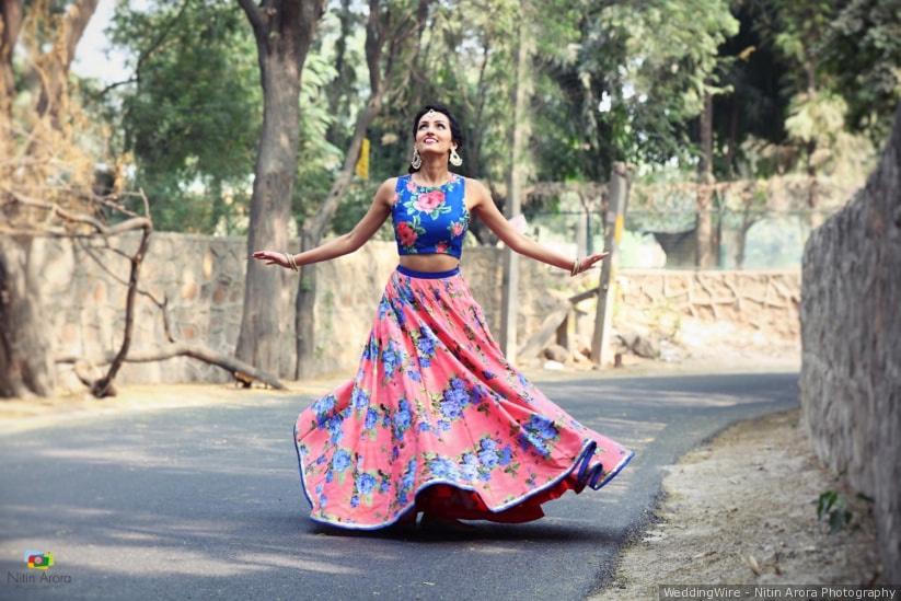 17921 crop top lehenga nitin arora photography accessorise it right