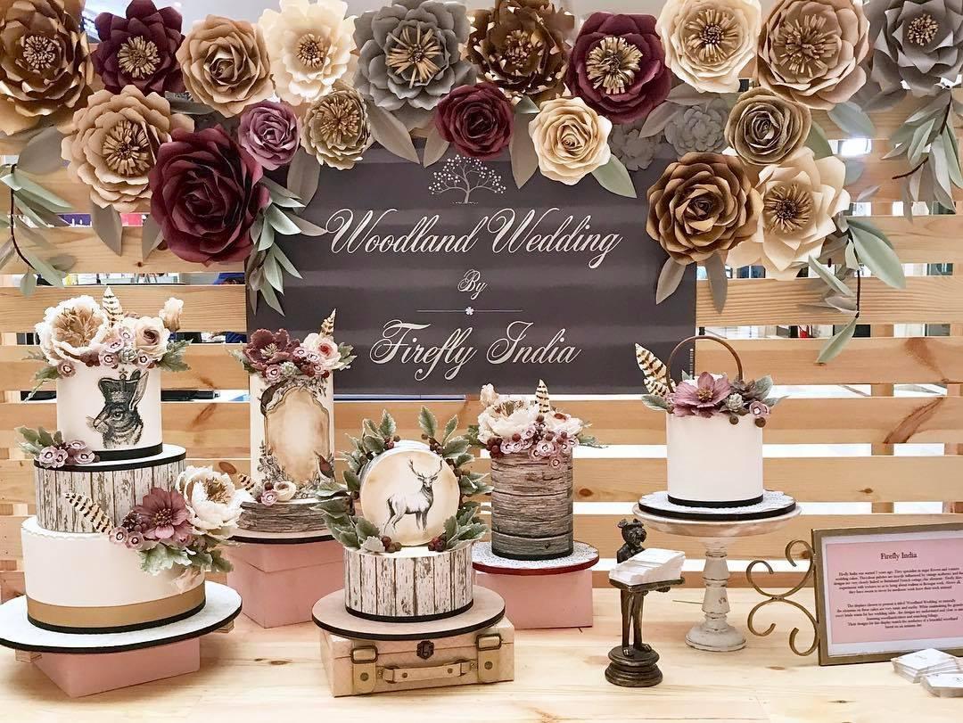 Word Cake Toppers to Personalize Your Wedding Cake