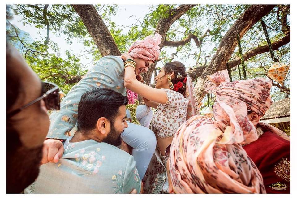 Manyavar - Trust Ranveer Singh's style quotient for the wedding