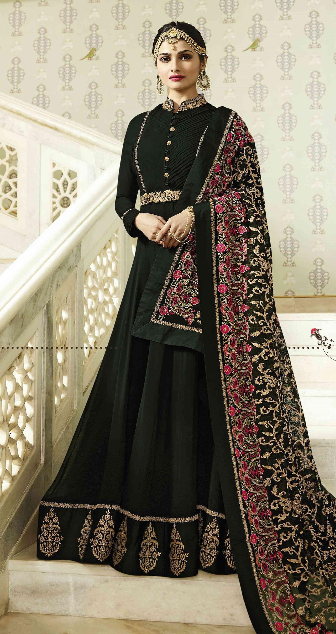 Lovely Black Color Gown With Digital Print Dupatta – bollywoodlehenga