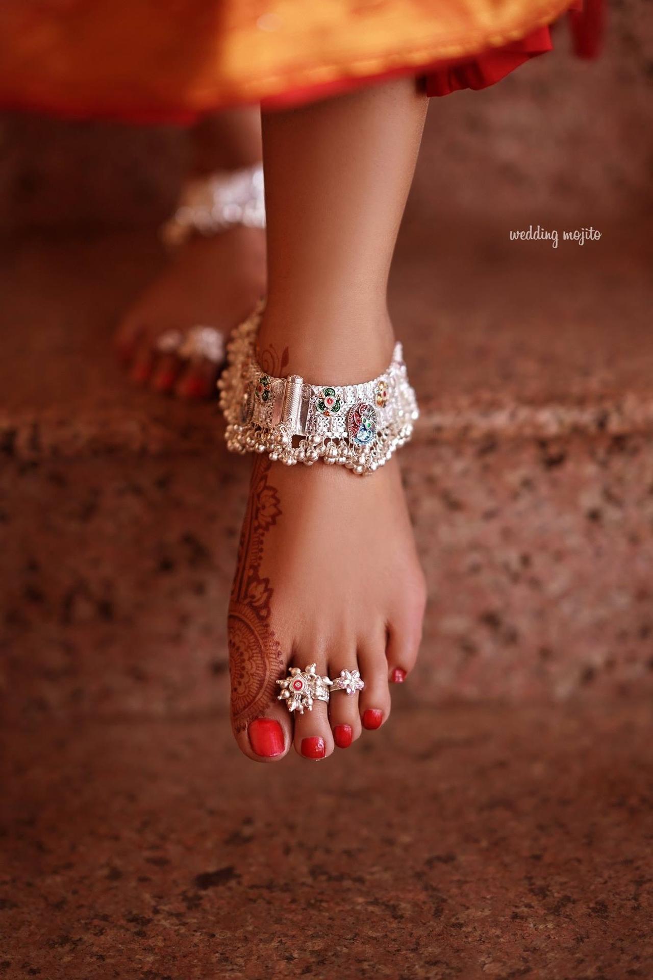 Buy Latest Designer Silver Anklets & Toe Rings In India | Tata CLiQ