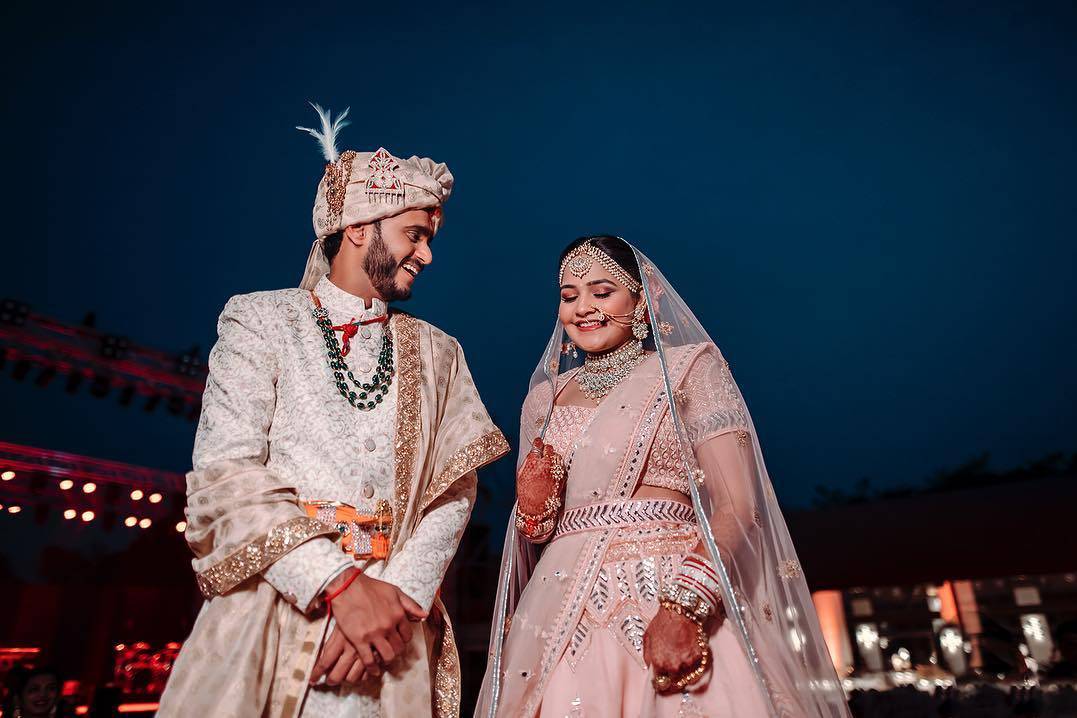 A Beautifully Designed Mumbai Wedding With A Bride & Groom In