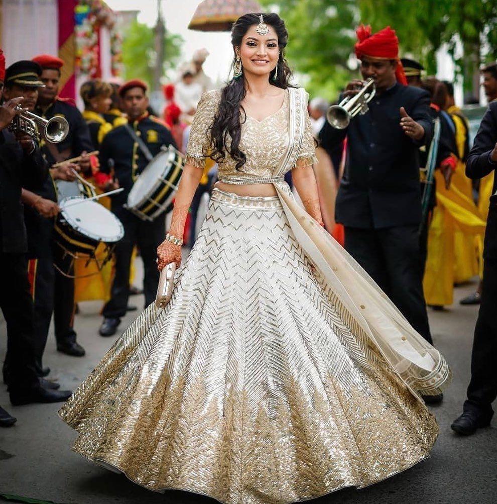Photo From Real Brides - By Shrangar Chandni Chowk | Party wear indian  dresses, Wedding lehenga designs, Indian bridal outfits