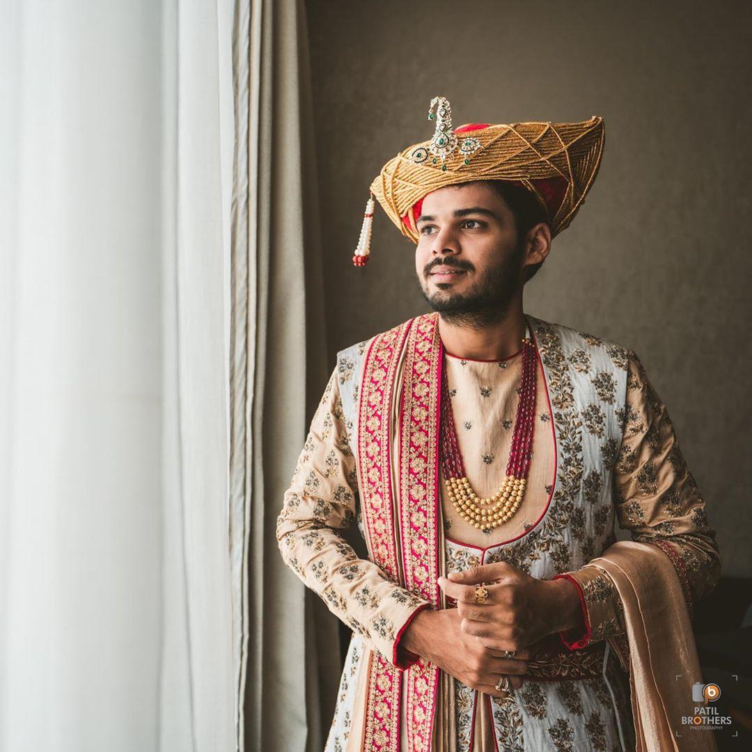 40+ Stylish Maharashtrian Bridal Looks That We Have A Crush On! | Wedding  outfits for groom, Couple wedding dress, Bridal looks