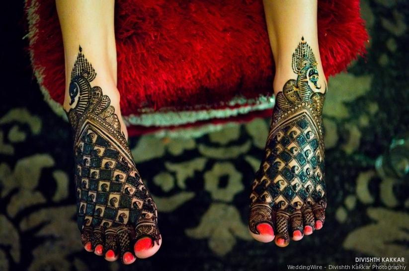 30 Latest And Trending Leg Mehndi Designs With Images