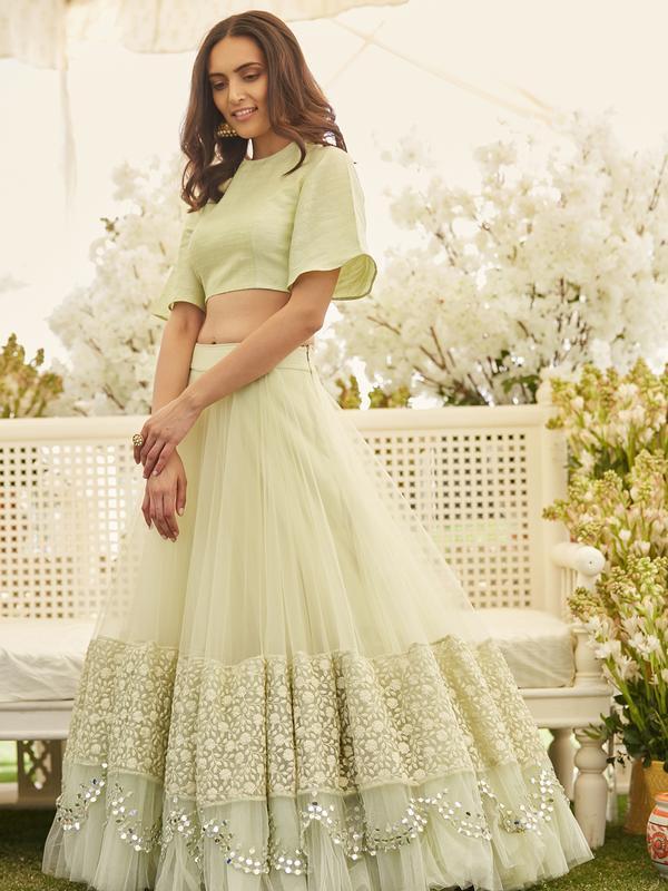 Sister Of The Bride? Trendy Indian Wedding Outfit Ideas For Bride's Sister!