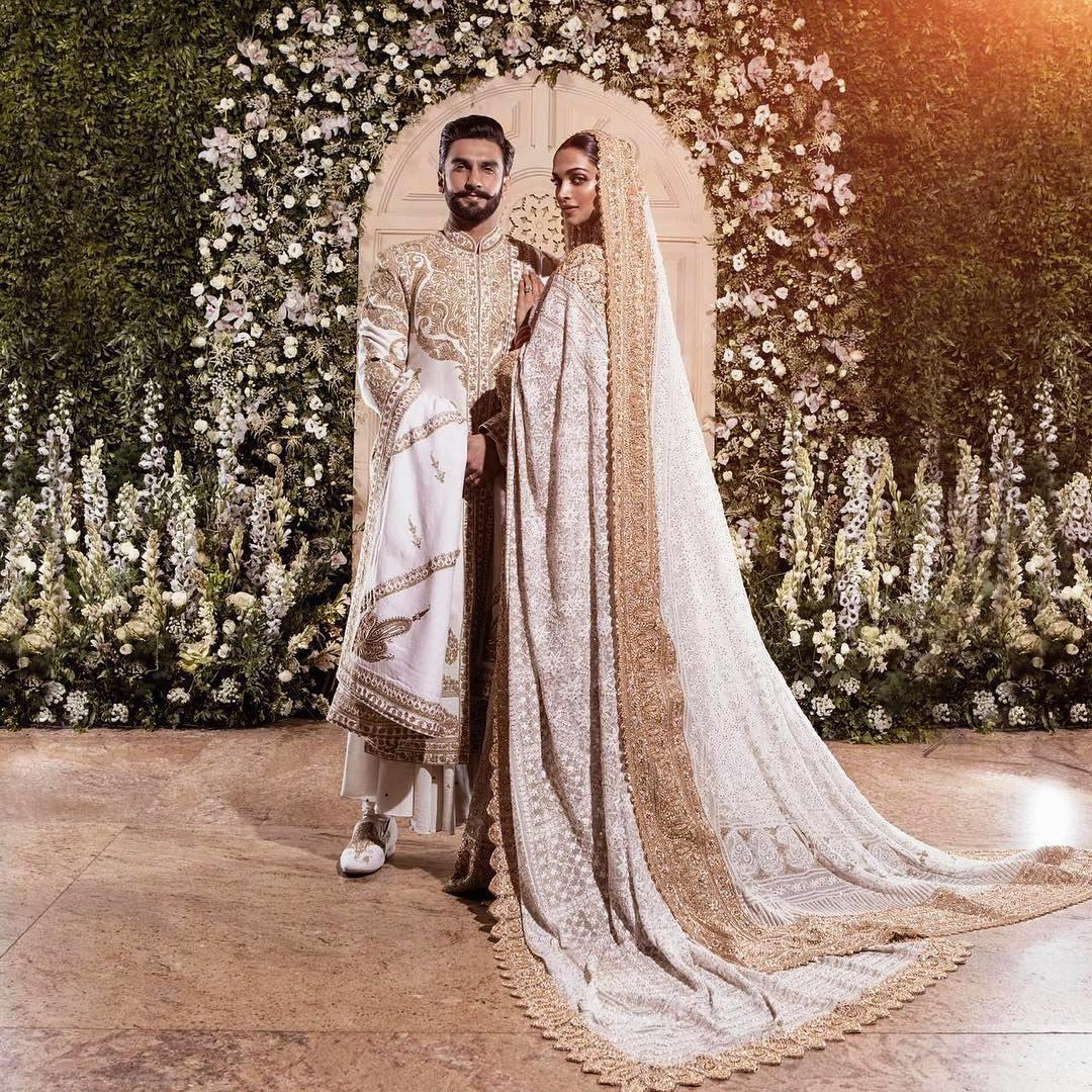 Couple Wedding Outfit Ideas | Colour Coordinated | Coordinated Outfit |  Indian wedding reception outfits, Engagement dress for bride, Bride  reception dresses