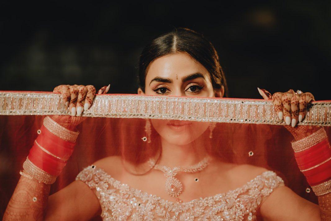 20 Bindi Designs To Spruce Up Your Bridal Look