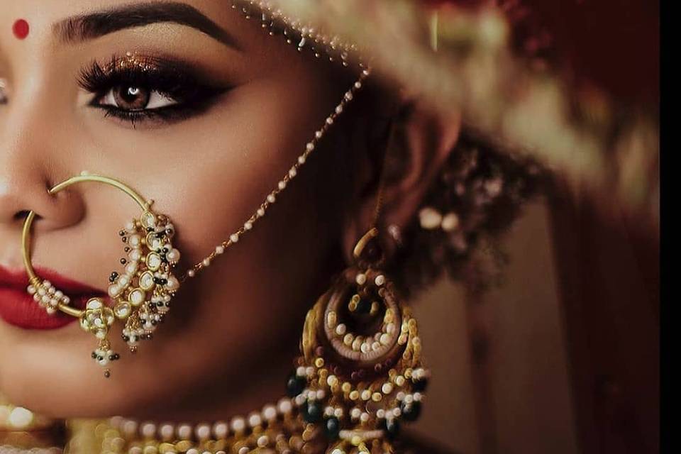 8 Adorable Hindu Bride Images You Need For Your Own Photos