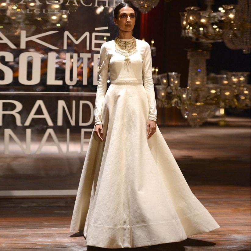 How Sabyasachi is Indianising White Weddings by Replacing Gowns With Sarees  And Veil
