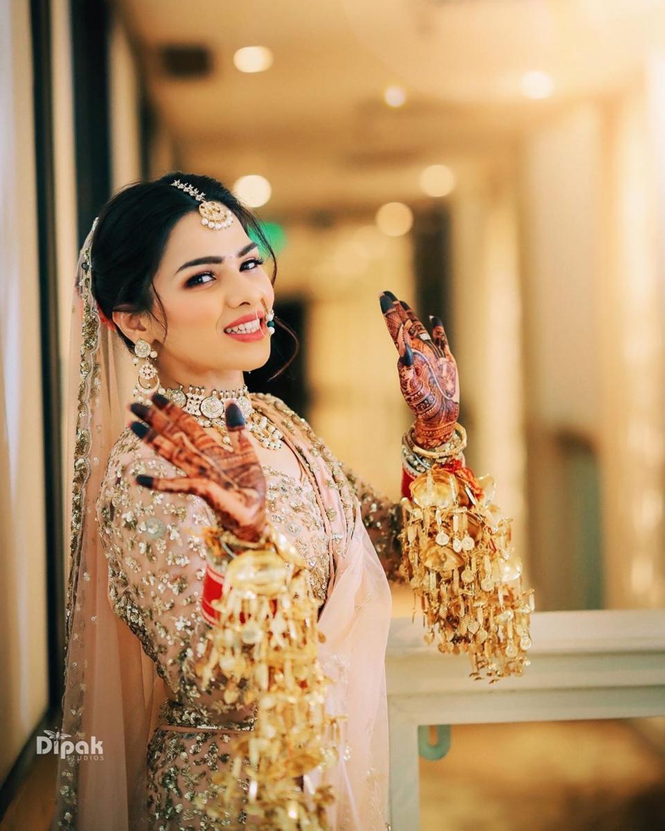 8 Adorable Hindu Bride Images You Need For Your Own Photos