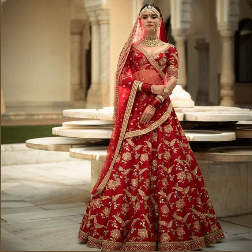 Priya's designer beautiful silk lehenga, half saree designed for a Princess  with aari work hand embroidery blouse #… | Saree designs, Half saree designs,  Half saree