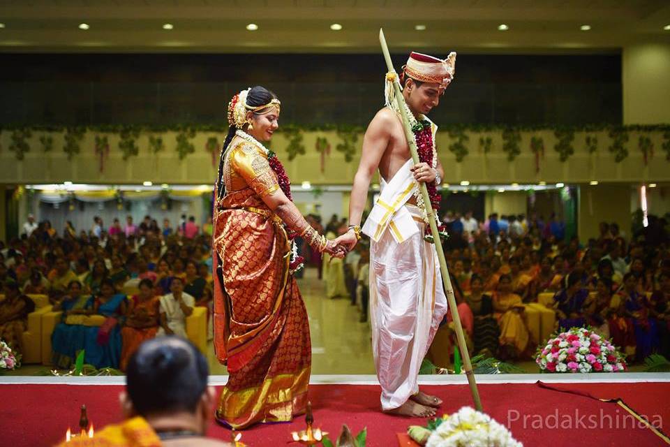 traditional indian wedding sari