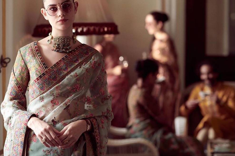 The Lookbook of Jaw-dropping Printed Sarees for Bridesmaids