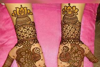 shenna mehndi designs front hand