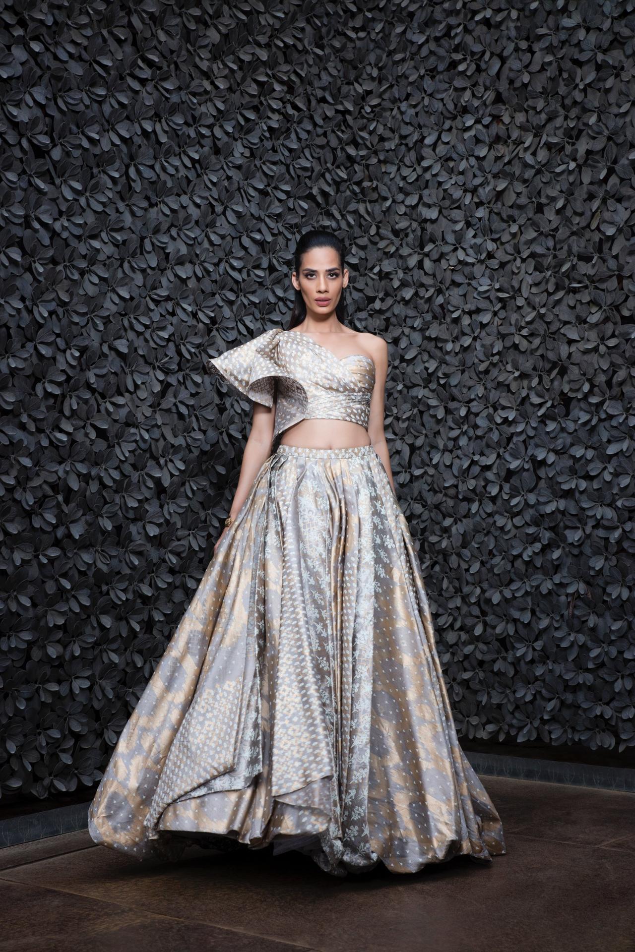 Gray Cut Work Lehenga with Bell Sleves and Drop Pendant Style Crop Top –  Destiny By Anjali
