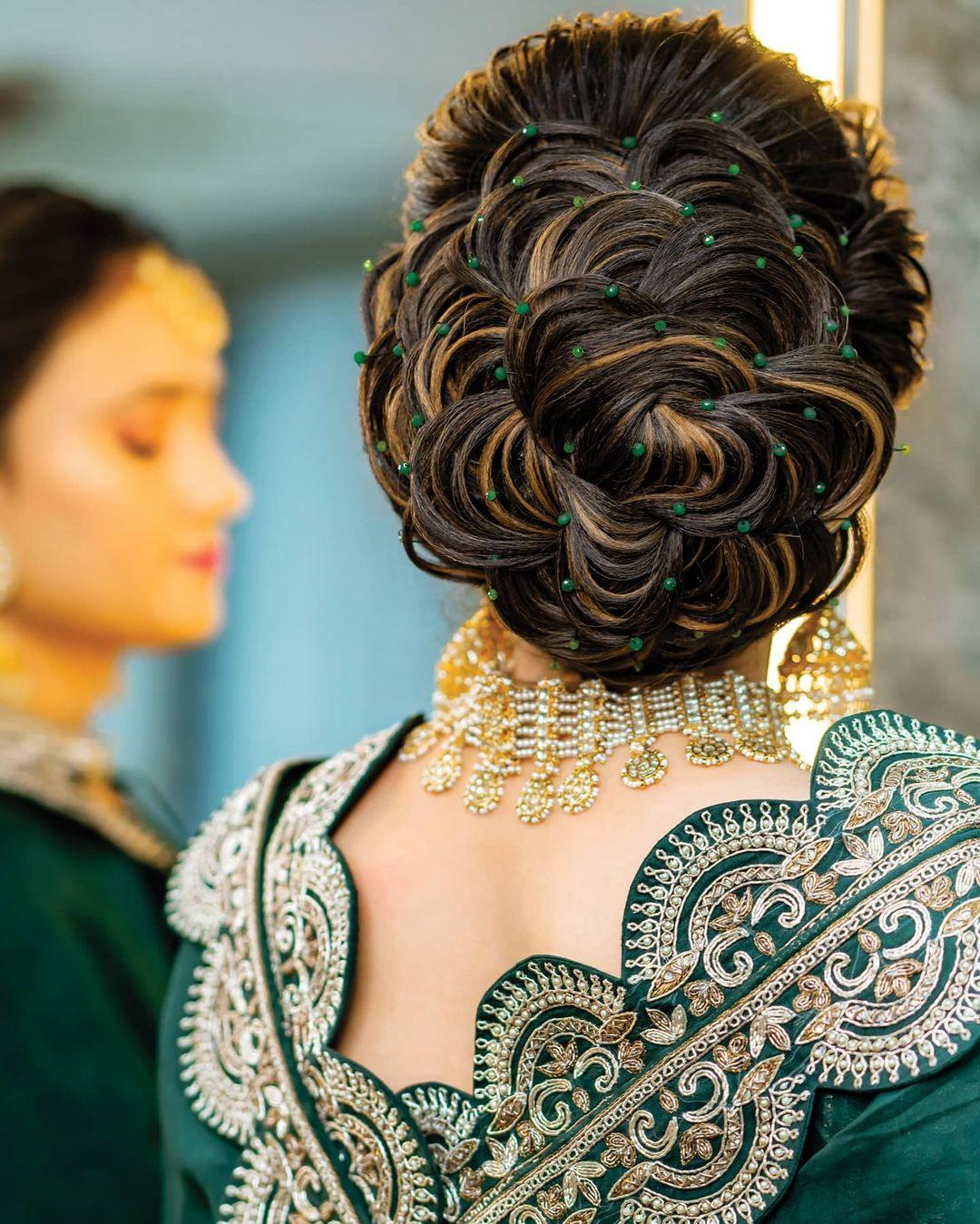 20 Bridal Hairstyles With The Classic Gajras As Accessory | WeddingBazaar