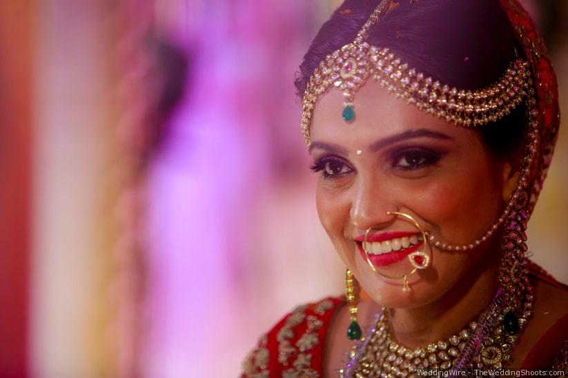 Loved this nose ring | Indian bride makeup, Bengali bridal makeup, Asian  bridal dresses