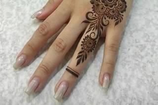 simple mehndi designs for back hands