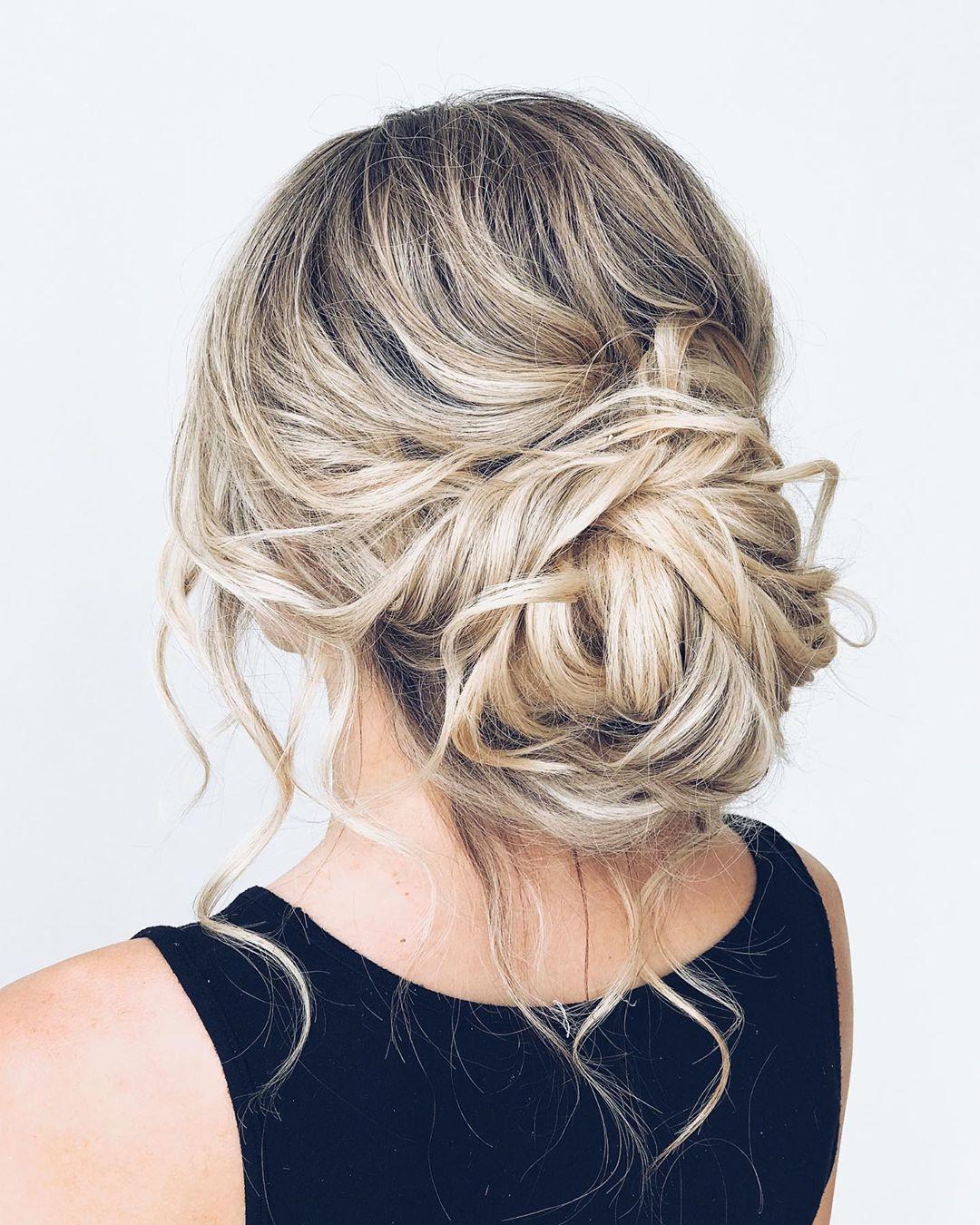 Keep Your Hairdo Flawless in a Messy Bun Hairstyle