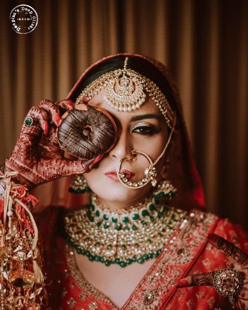 Elegance in every hue. Our stunning bride adorned in a maroon lehenga,  complemented by soft eyes and lips, radiates timeless beauty on her… |  Instagram