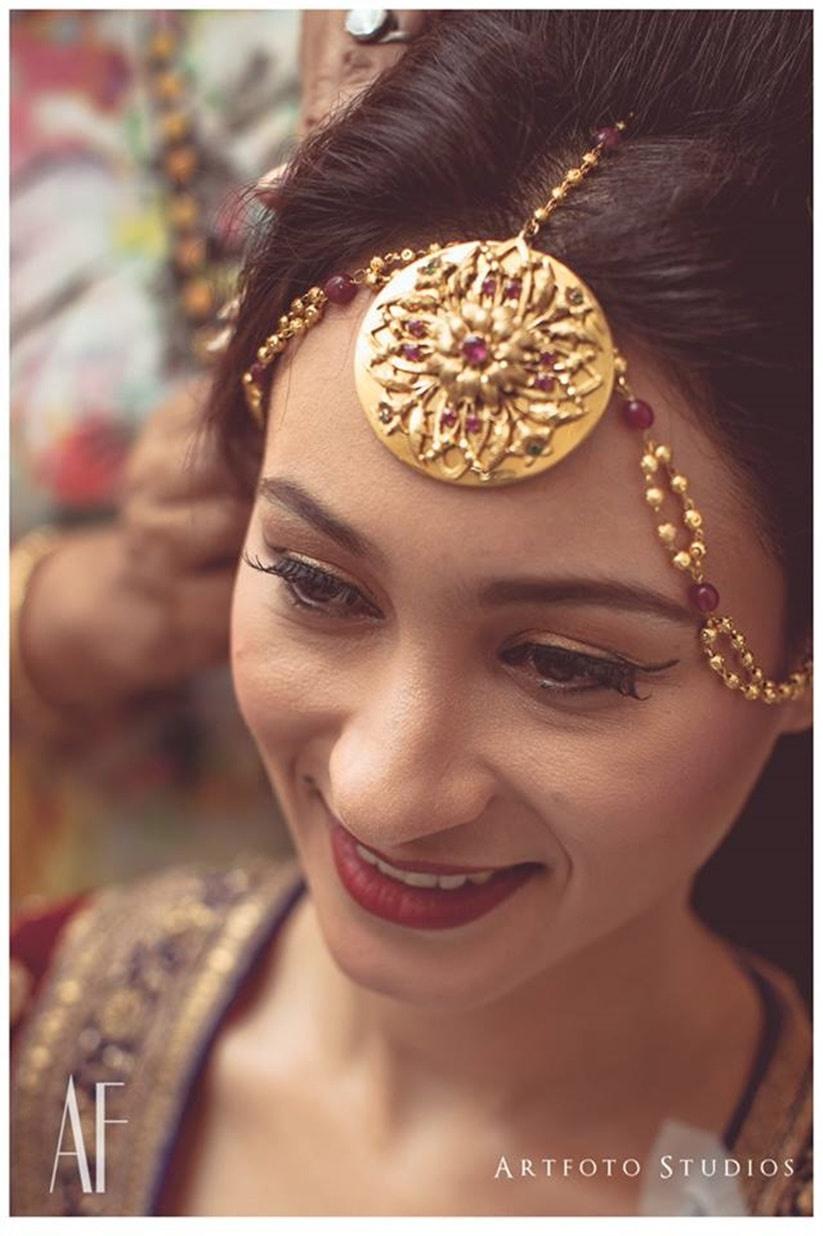 Gold maang tikka on sale designs for round face