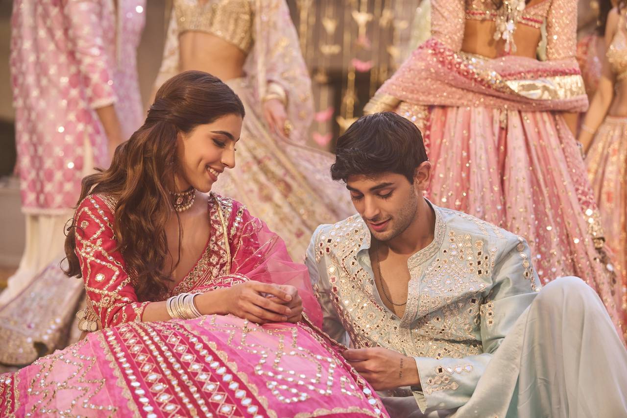 Mehndi shops dresses for bridesmaids