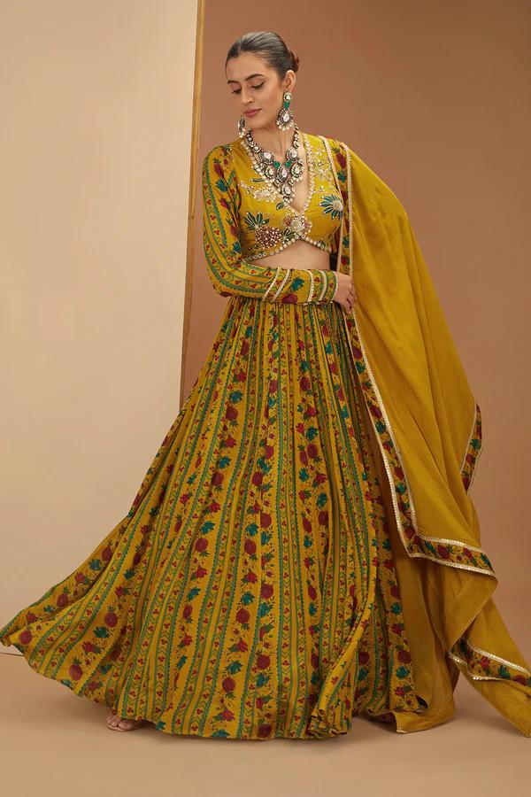100+ Haldi Dresses for Brides, Latest Ideas for Haldi Outfits
