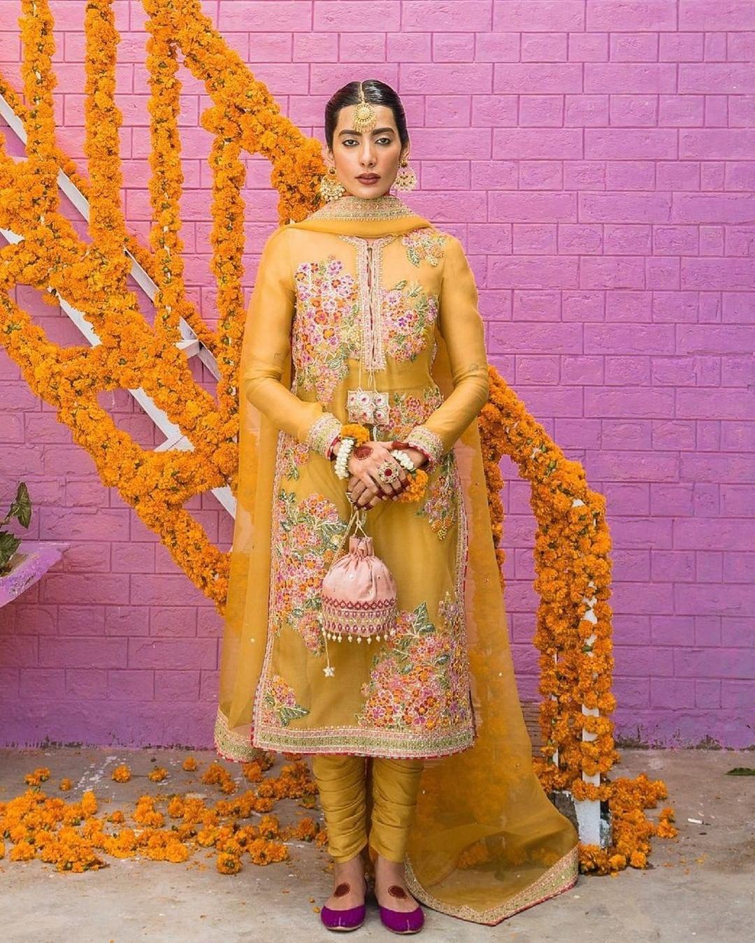 Mayun outfit inspo for brides sister/ cousin | Haldi dress, Haldi function  dress, Function dresses