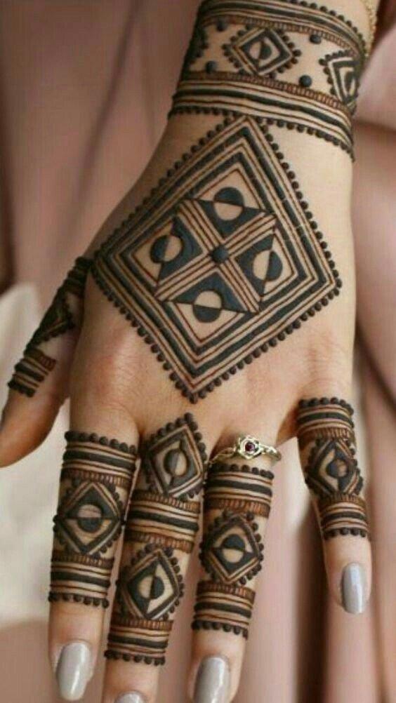Arabic Mehndi Designs: 150+ Simple &amp; Easy Arabic Design