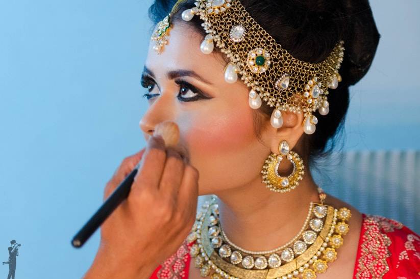 The Difference Between Airbrush And HD Bridal Makeup