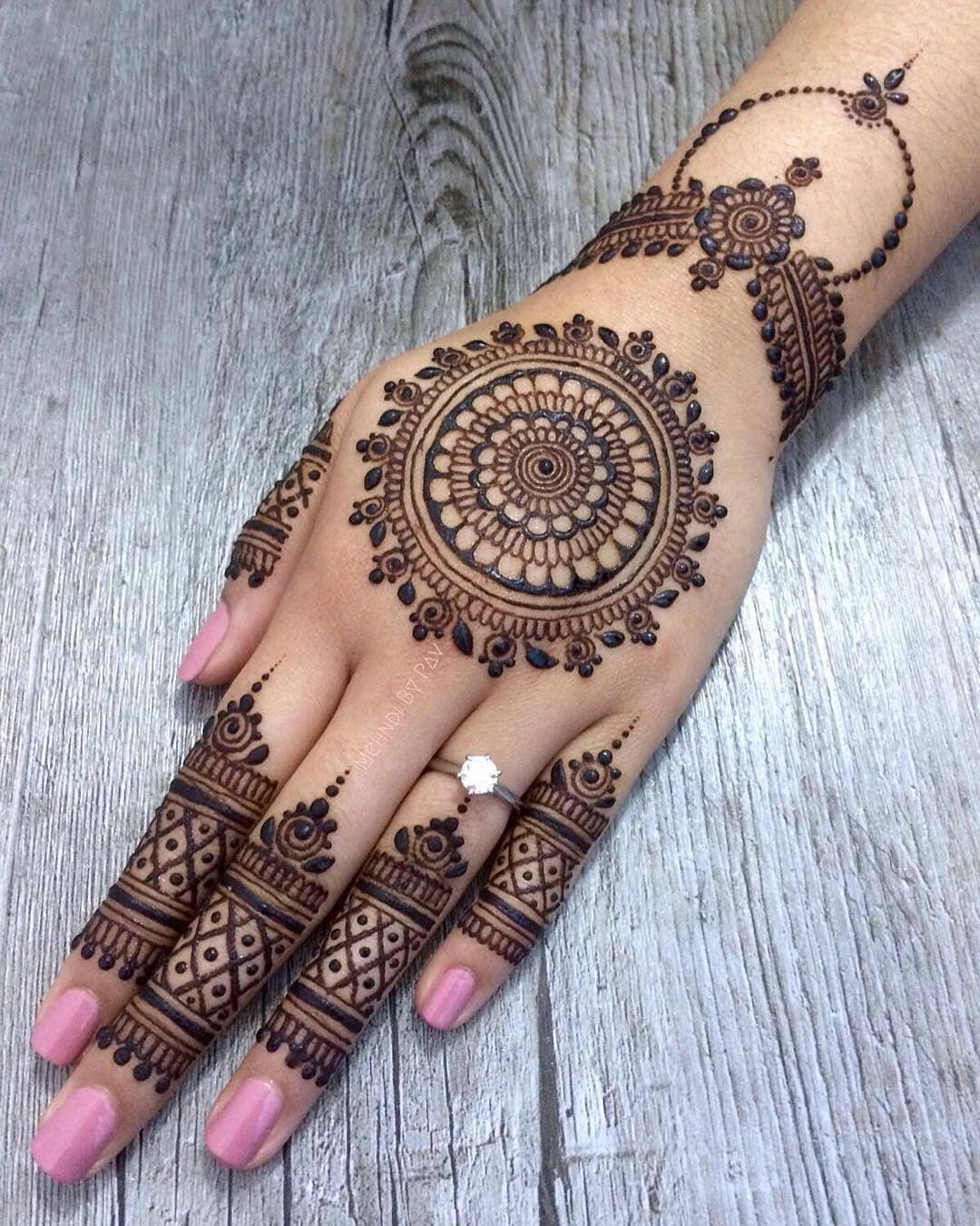 Very easy beautiful 😍 gol tikki mehndi design for hands #trending #reels  #instagood #instagram #mehndi #mehndidesign | Instagram