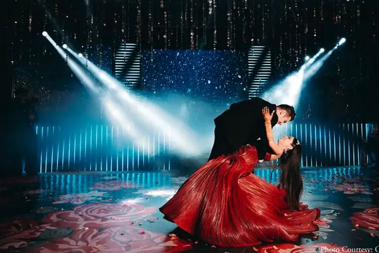 100+ Best Romantic Bollywood Songs to Shortlist for Your Wedding Performance