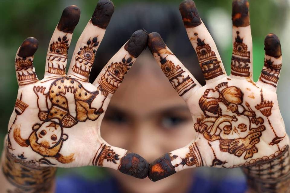 Draw tattoo henna mehendi design by Aashuvnikam26 | Fiverr