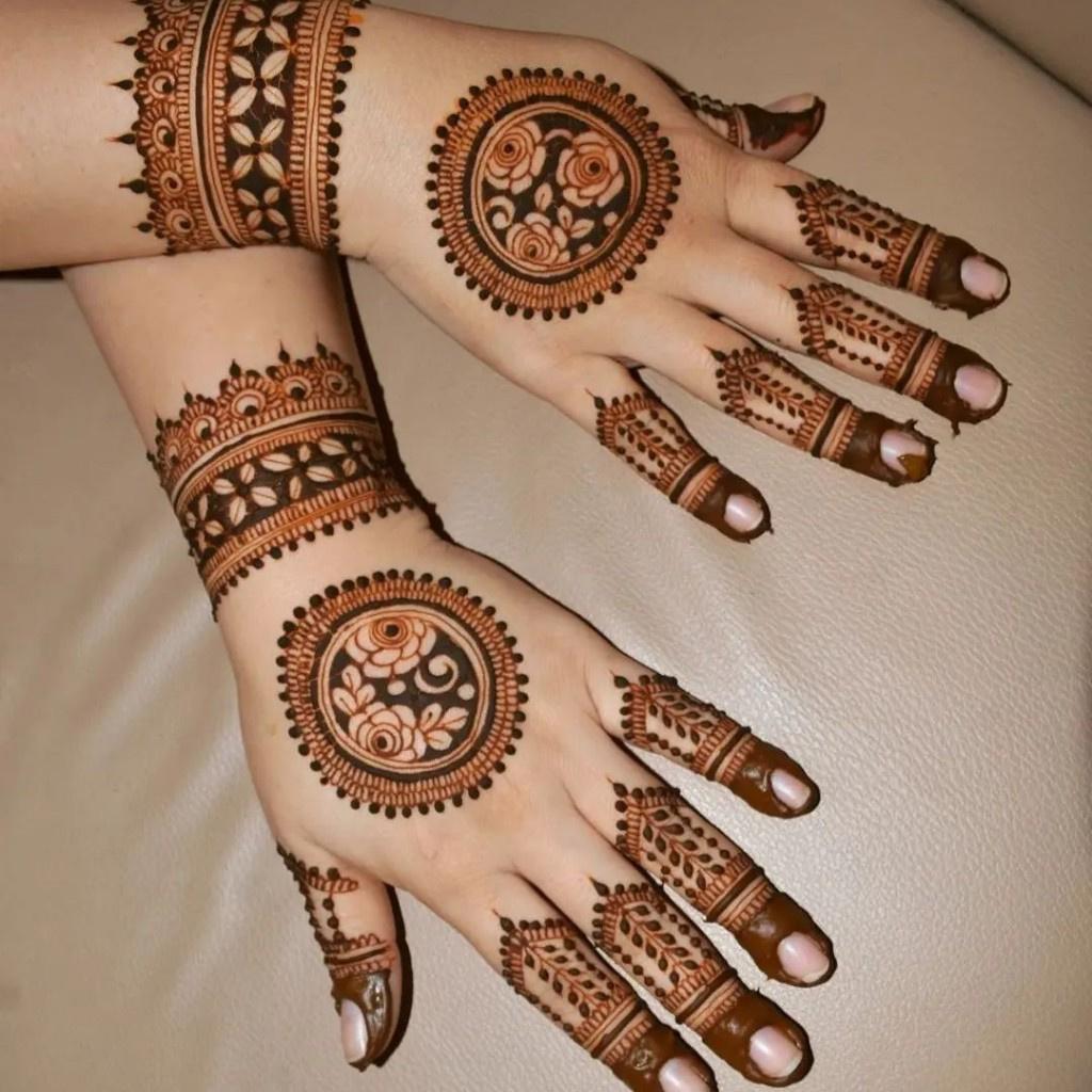 Simple Front Hand Mehndi Designs | Bridesmaids Henna Ideas - K4 Fashion