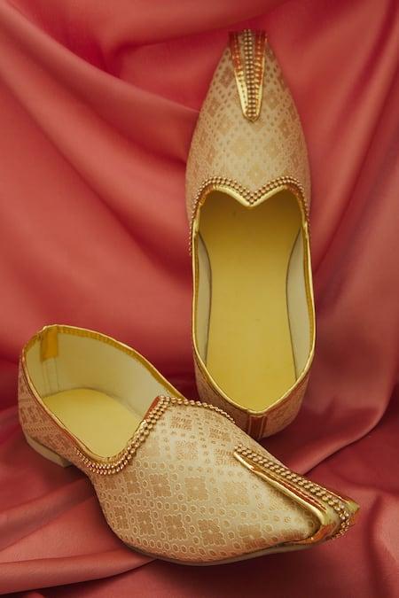 footwear-for-kurta-pajama