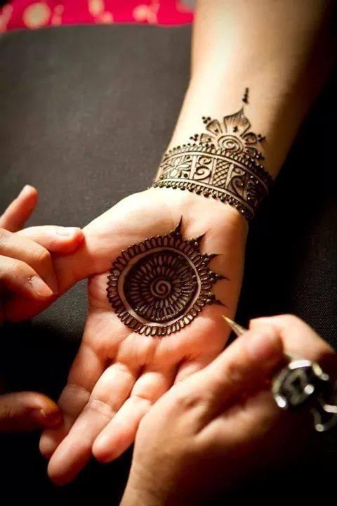 50+ Back Hand Mehndi Designs for Weddings and Festivals