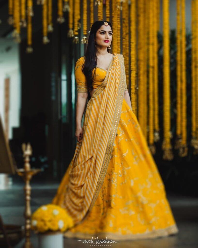 95203 lehenga dupatta vivek krishnan saree drape