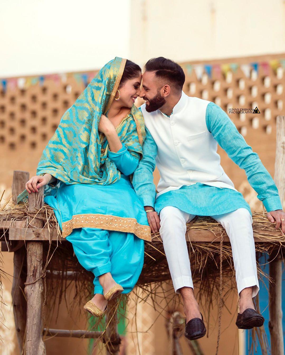 punjabi dress couple