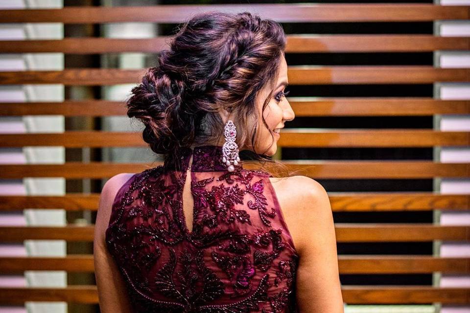 100+ Indian Bridal Hairstyles for Brides | WedMeGood