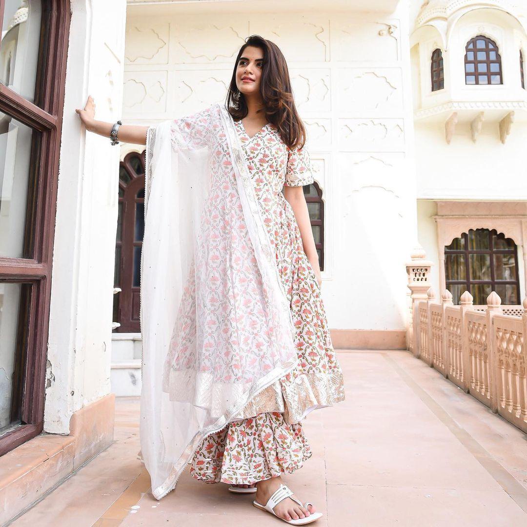 Buy Captivating Peach Sharara - Party Wear Sharara Suit – Empress Clothing