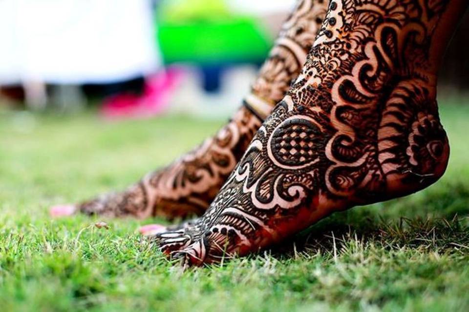 10 Mehndi Designs for Beginners Apt for Every Wedding Event