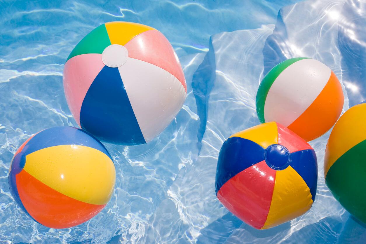 11 Pool Party Games To Add Wet & Wild Cheer To Your Shaadi